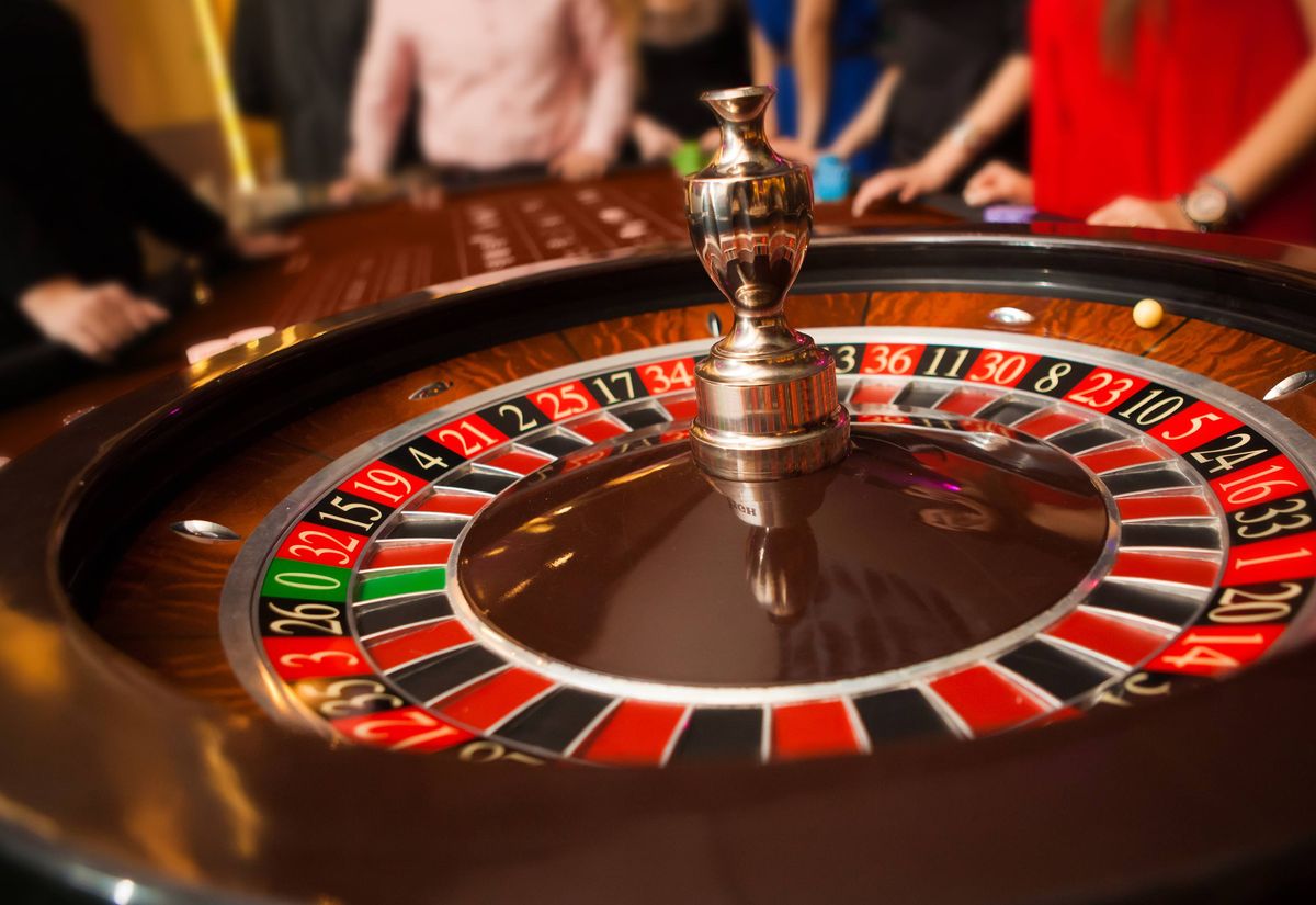 Main-Bet کیسینو میں پوکر گیمز